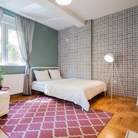 ! Promo! Central Evergreen Studio - Free Public Parking-Fast Wi-Fi Novi Sad Exteriör bild
