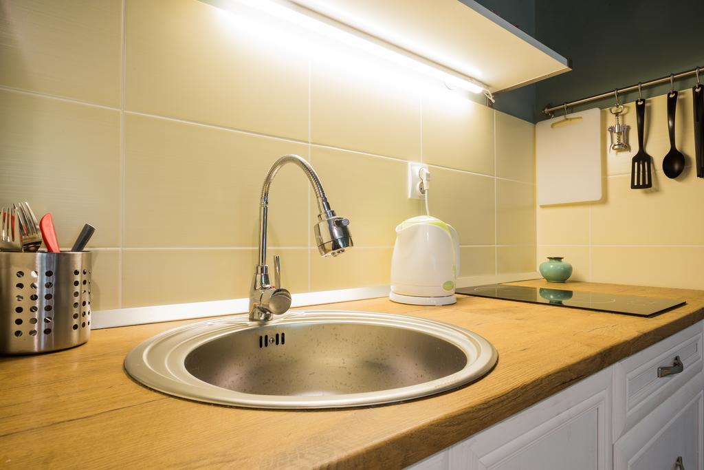 ! Promo! Central Evergreen Studio - Free Public Parking-Fast Wi-Fi Novi Sad Exteriör bild