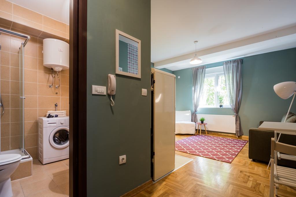 ! Promo! Central Evergreen Studio - Free Public Parking-Fast Wi-Fi Novi Sad Exteriör bild